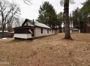 5657 Lake Rd, Galway, NY 12074