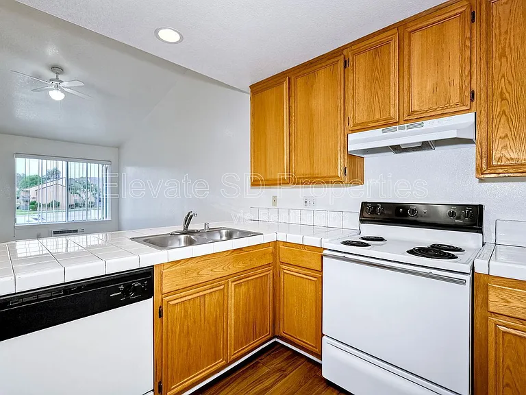 9430 Winter Gardens Blvd #24 — Photo 8