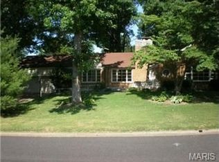 1412 Azalea Dr, Saint Louis, MO