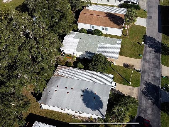 3rd image of 8040 W Coconut Palm Dr