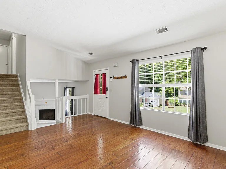 3143 Long Indian Creek Ct — Photo 4