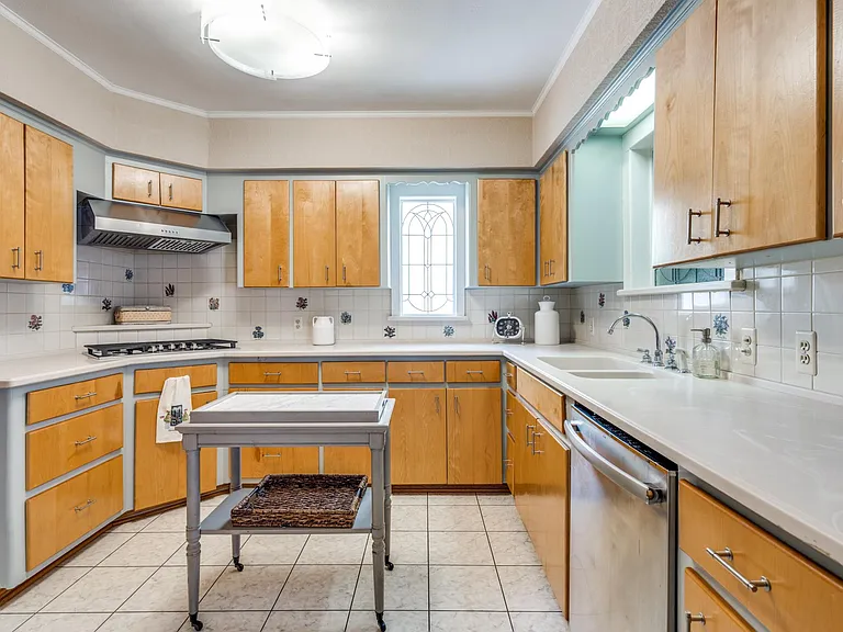 6933 Westlake Ave — Photo 5