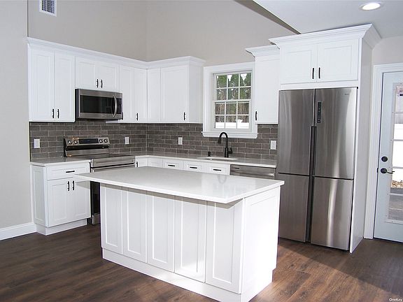 4th image of 173 Montrose Dr