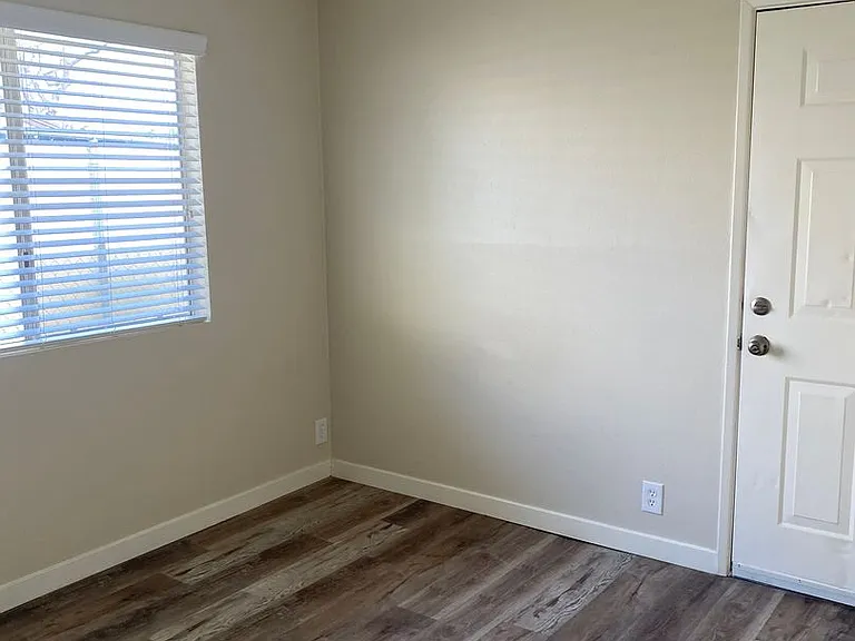 2057 Lupin St — Photo 13