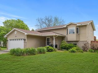 1986 72nd St, Centerville, MN 55038