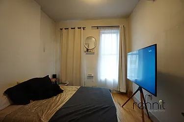 Rented by Rennit Inc.