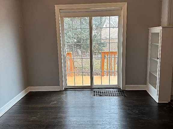 4th image of 5157 S Lawndale Ave