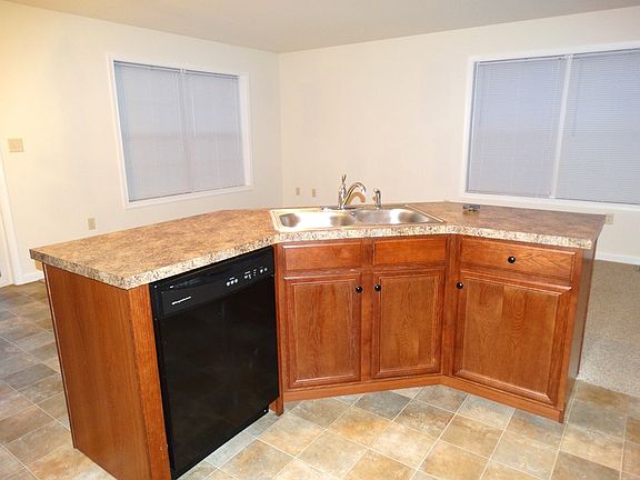 Kitchen of SimilarHouse