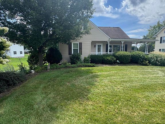 3rd image of 1036 Bloom Rd