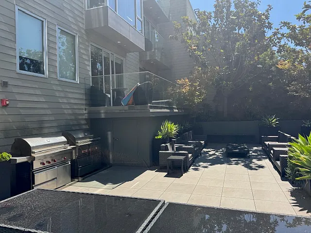 600 South Van Ness — Photo 3