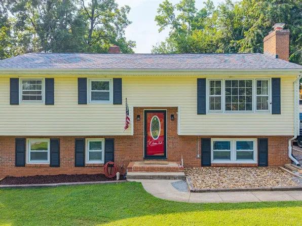 1107 Ashley Dr, Lynchburg, VA 24501