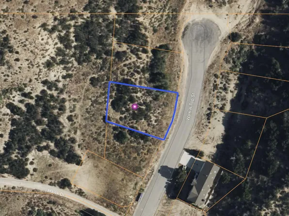 Walkatop Rd, Lake Hughes, CA 93532