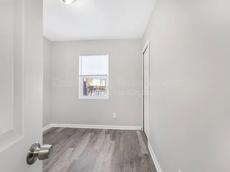 6803 Ford Ave — Photo 5