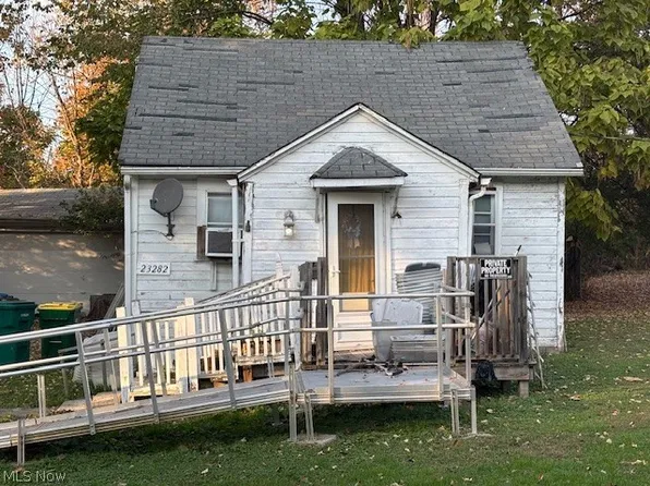 23282 High Rd, Bedford, OH 44146
