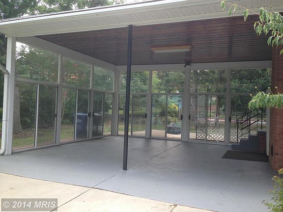3rd image of 5709 Robinwood Ln