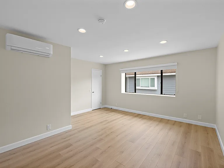 1002 Nancy Ln #1002 — Photo 7