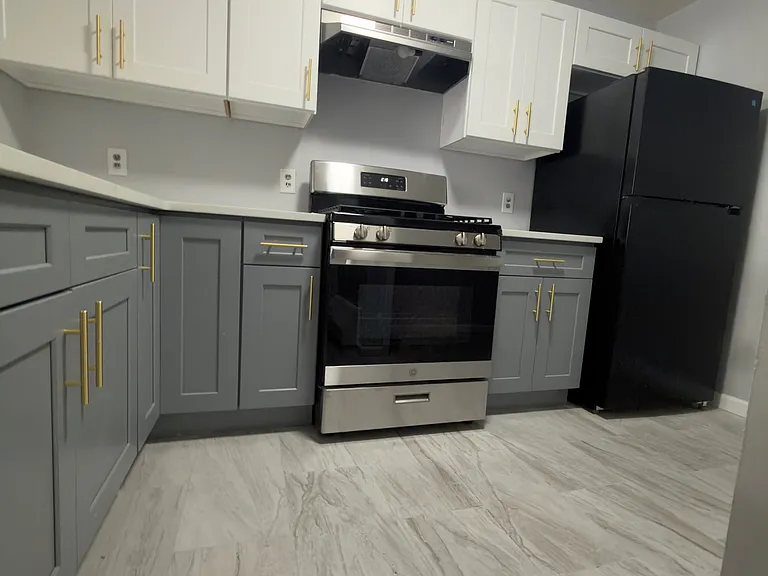 176 Dwight St #1 — Photo 1