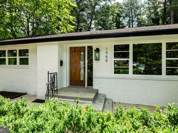 1988 Brewer Blvd SW, Atlanta, GA 30310