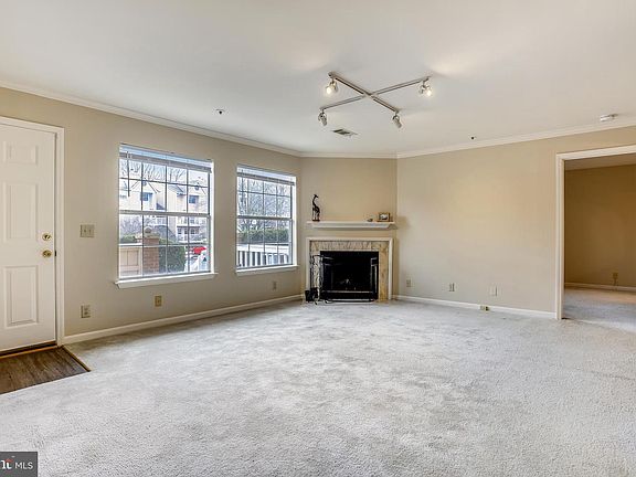 5th image of 5821 Inman Park Cir APT 100