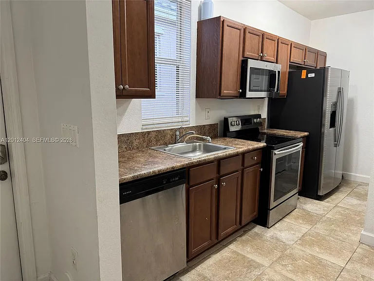 9203 SW 170th Ct #STUDIO — Photo 10