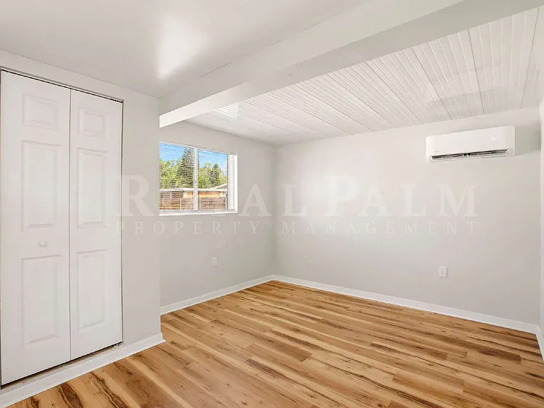 1640 Daniels Dr #B — Photo 7