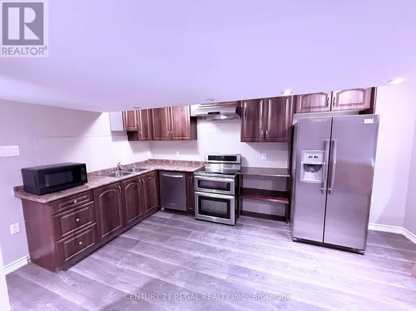 39 Laurentide Cres, Brampton, ON L6P 1Y3