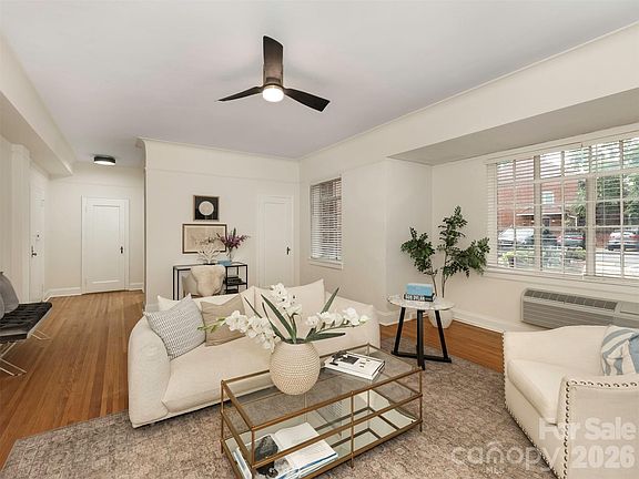 4th image of 301 W 10th St APT 107