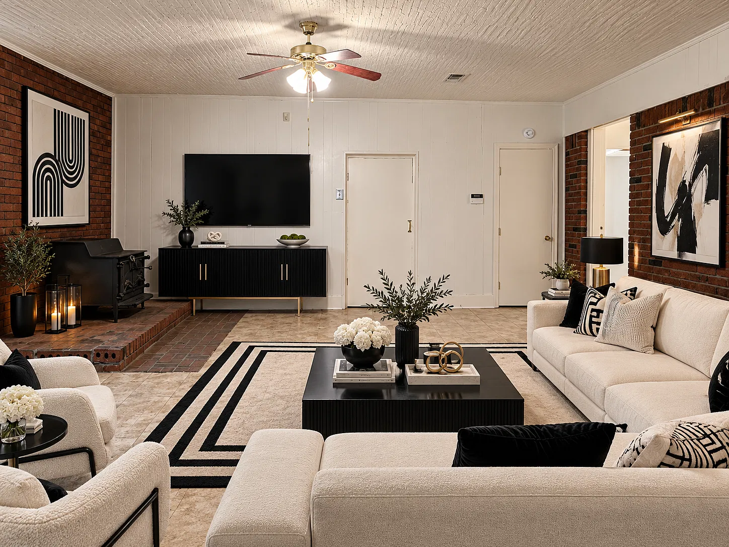 3 bed, 2400 sqft, $1,650 — Photo 2