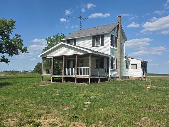 2nd image of 903 Sterling Rd