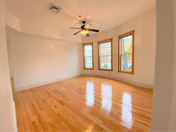 2nd image of 183 Columbia St APT 204