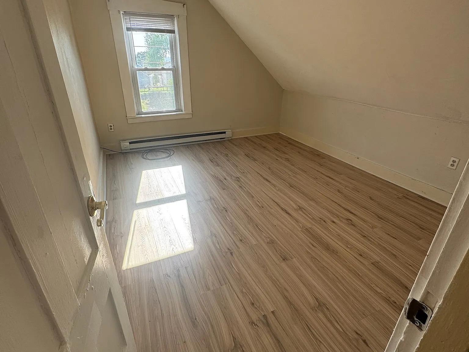 4 bed, 2000 sqft, $3,500 — Photo 4