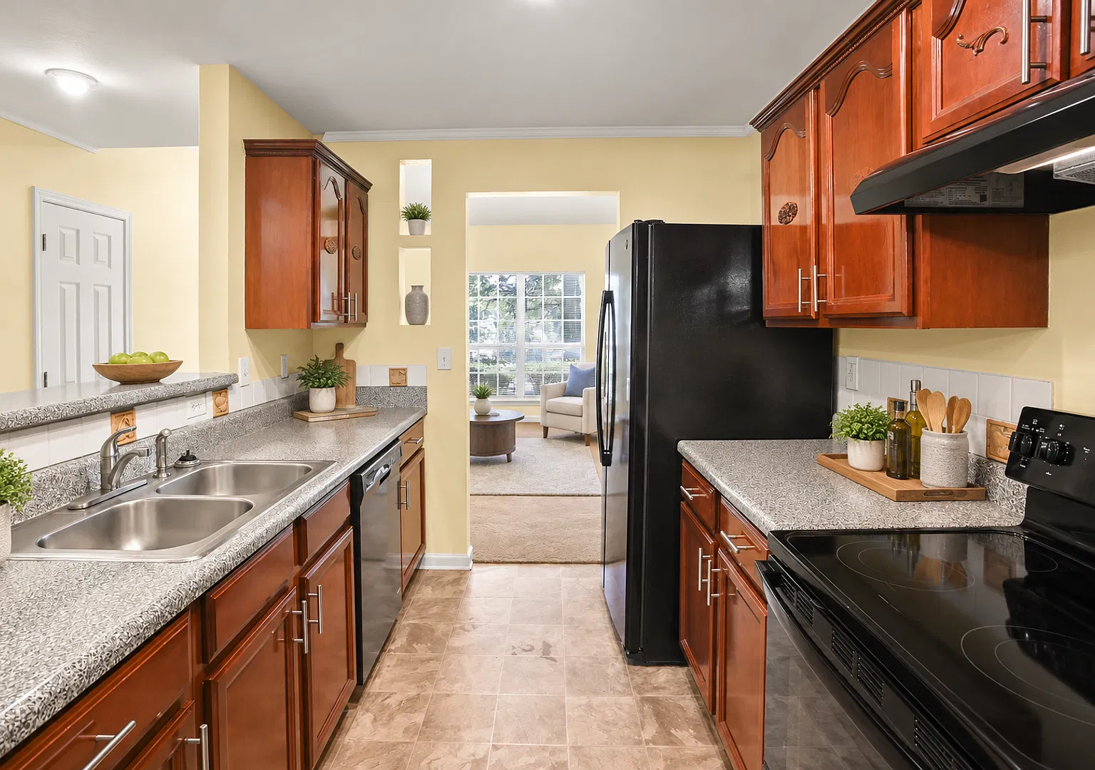 Union City Home — Photo 4