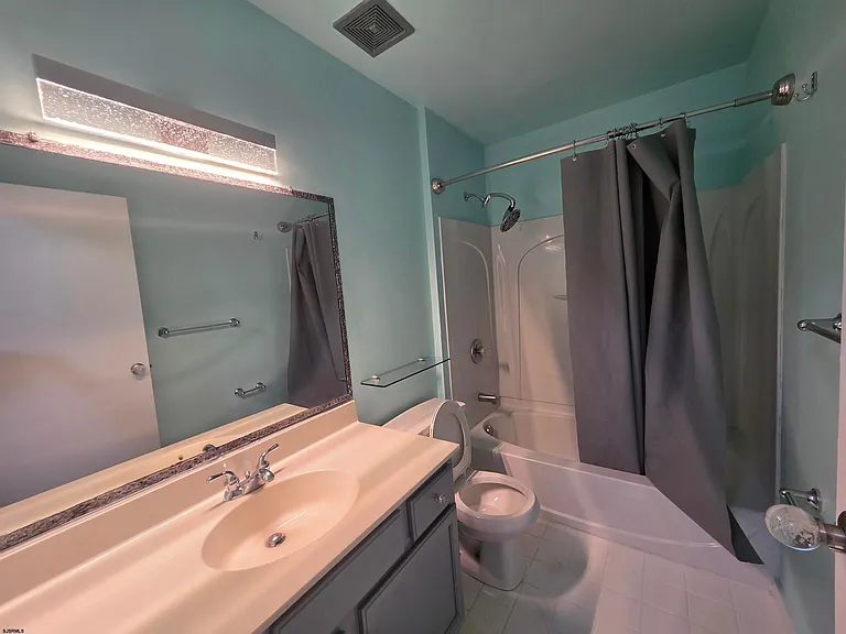 2425 Arbor Ct #2425 — Photo 14