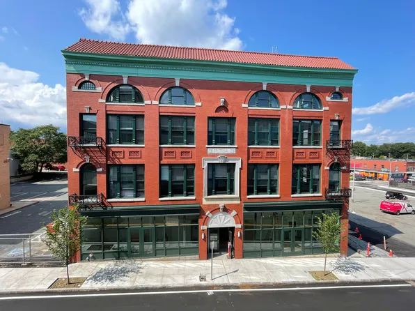 The Petronelli, 28 Petronelli Way #104, Brockton, MA 02301