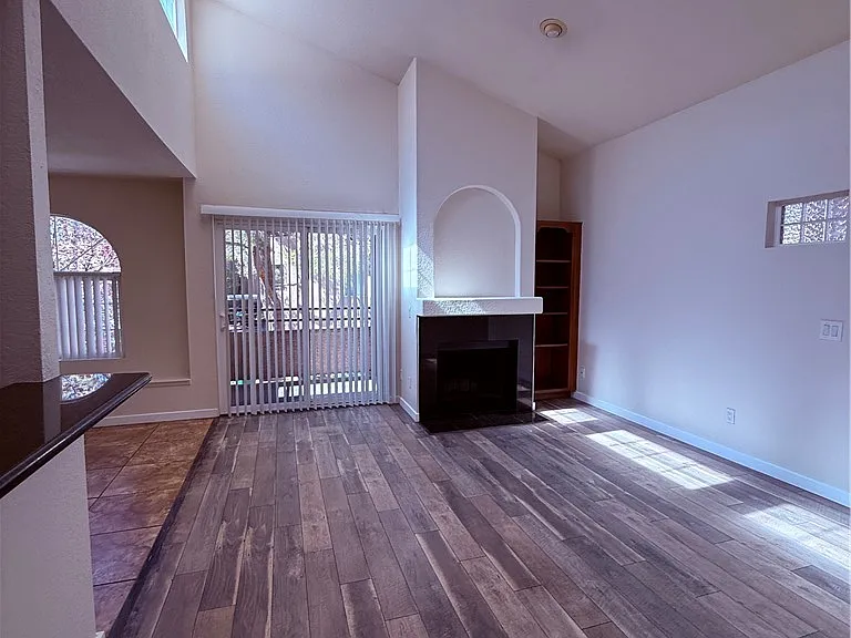 9325 W Desert Inn Rd #260 — Photo 2