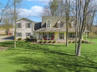 9011 Chestnut Ridge Rd, Middleport, NY 14105