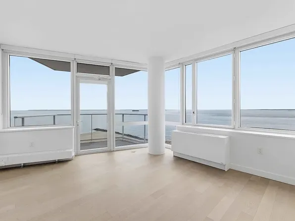 1 Ocean Dr, Brooklyn, NY