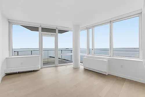 1 Ocean Dr Photo 1