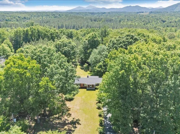 4883 Edwardsville Rd, Hardy, VA 24101
