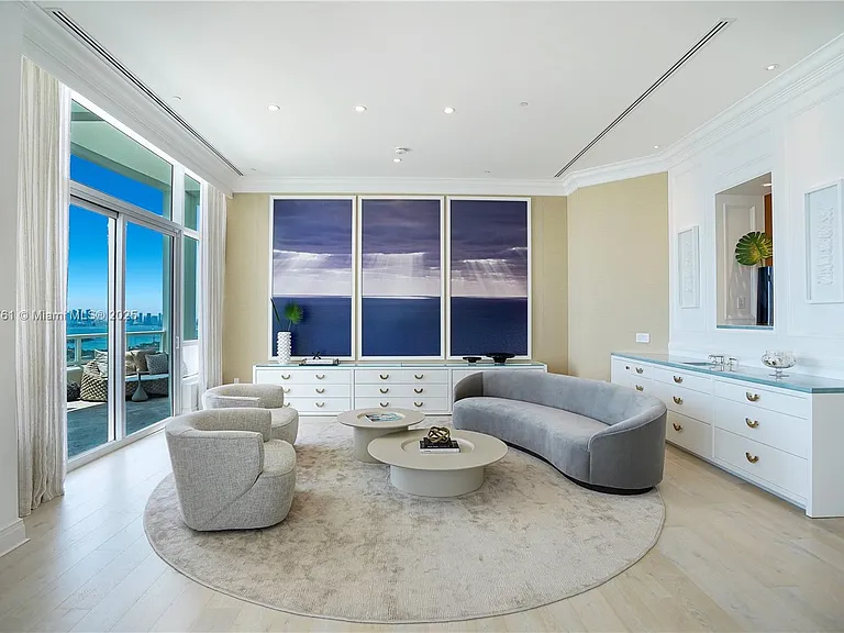 4401 Collins Ave #PH SOUTH — Photo 14