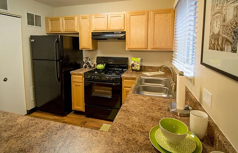 Pembrook Club Apartment Homes — Photo 31