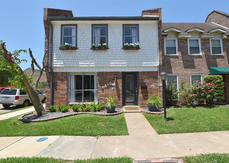 1st image of 6510 Gambier Ln