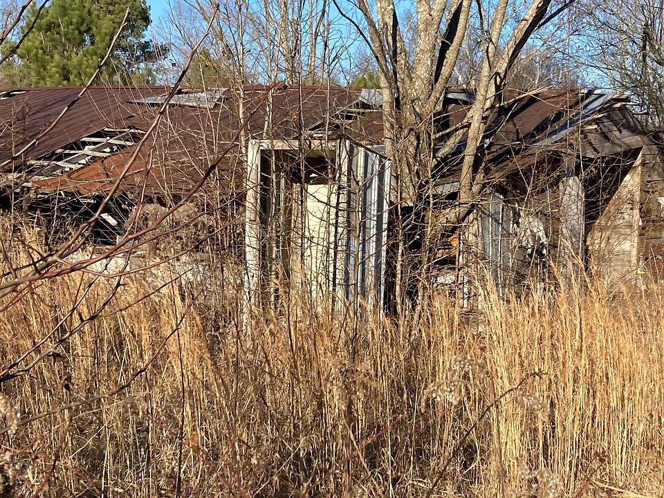 2nd image of 1 County Road 27