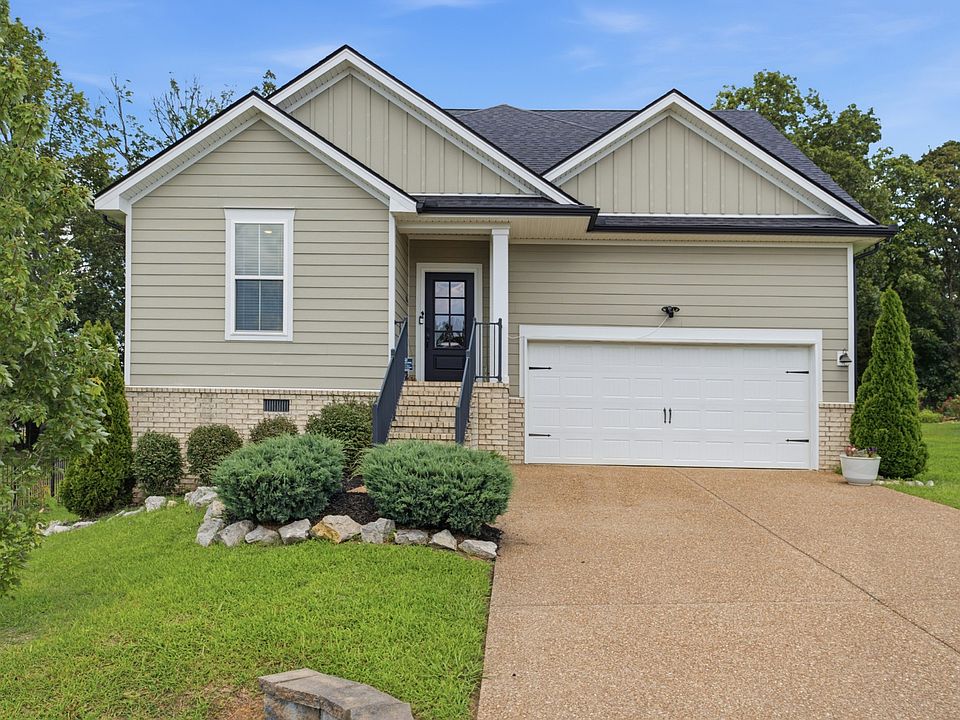1st image of 271 Christine Dr