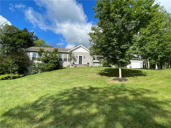 11 Smith Dr, Bradford, PA 16701