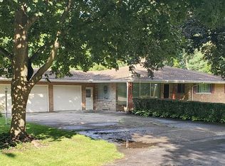 2511 Amelia Ln, Lansing, MI 48917