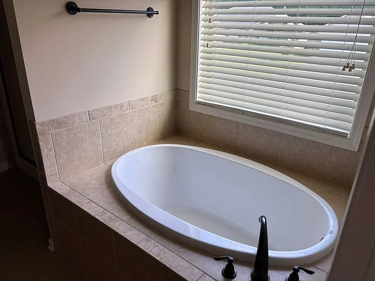 5982 Ivy Ridge Dr — Photo 16