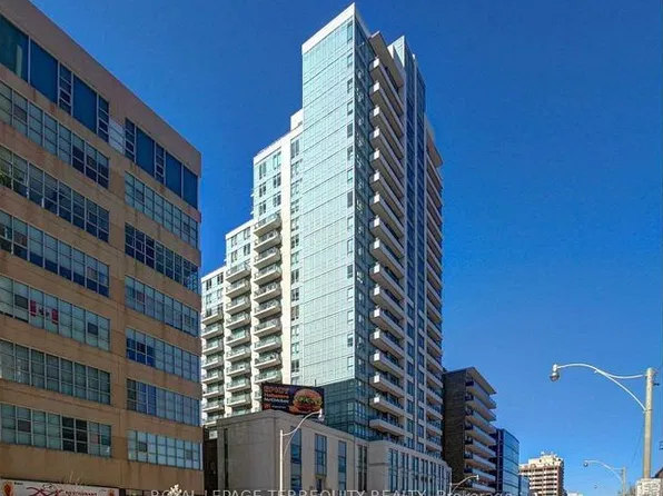 212 Eglinton Ave E #404, Toronto, ON M4P 0A3