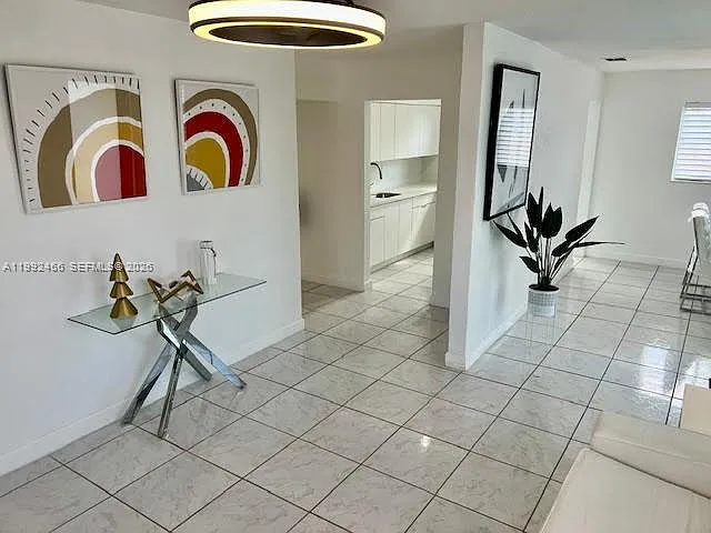 6301 SW 59th Pl — Photo 3