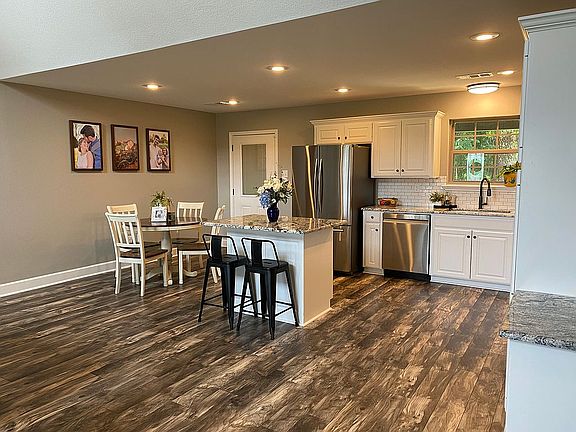 Kitchen and dining area 